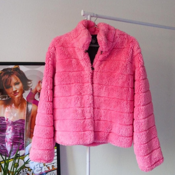 Vintage Y2K Pink Dollhouse Faux Fur Puffer Jacket in Size Medium 💞 - Picture 2 of 4